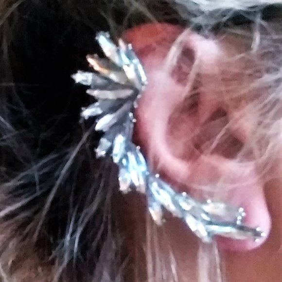 Sterling Forever Silver/Crystal Ear Climber (only 1 ear, not designed as a set) - Picture 6 of 6